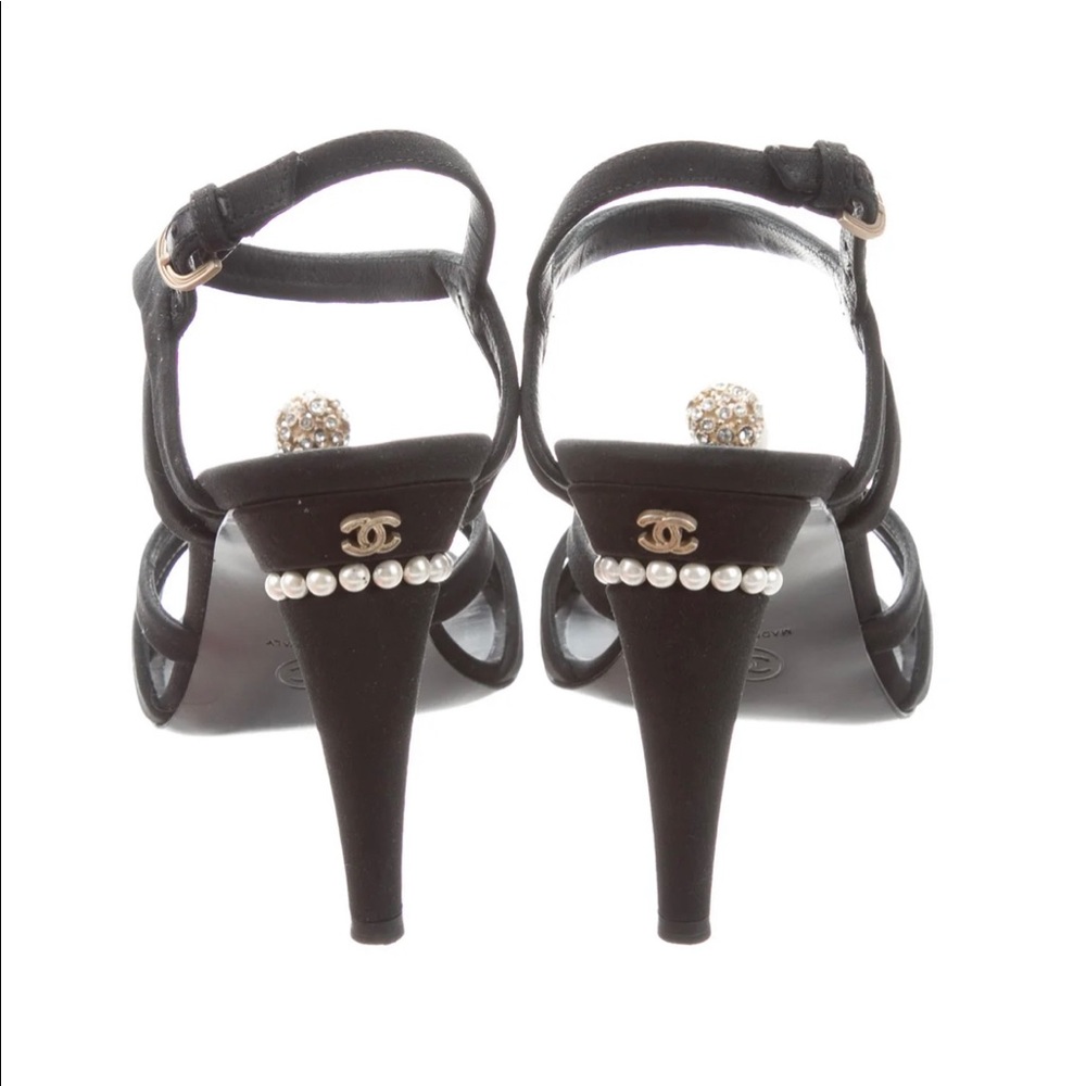 Sandals - Picture 2 of 4
